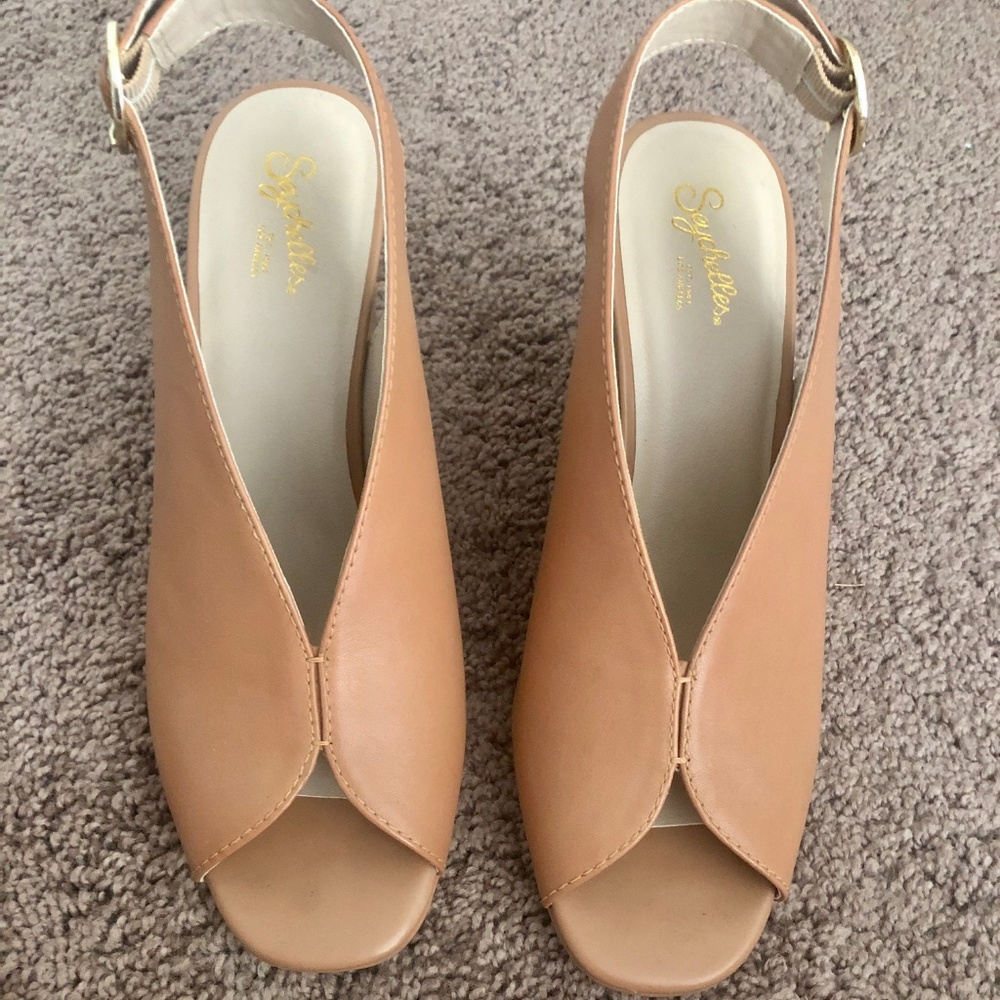 Seychelles Dazzling Brown Leather Wedges Size 8